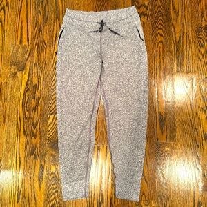 Lululemon waffle knit jogger, size 8. Melange grey.